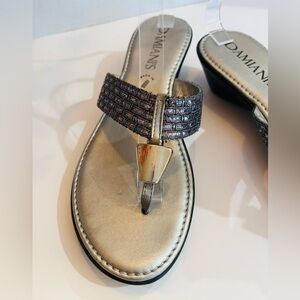 DAMIANI Women Split Thong Grey Metallic Sandal Shoe, Made In Italy